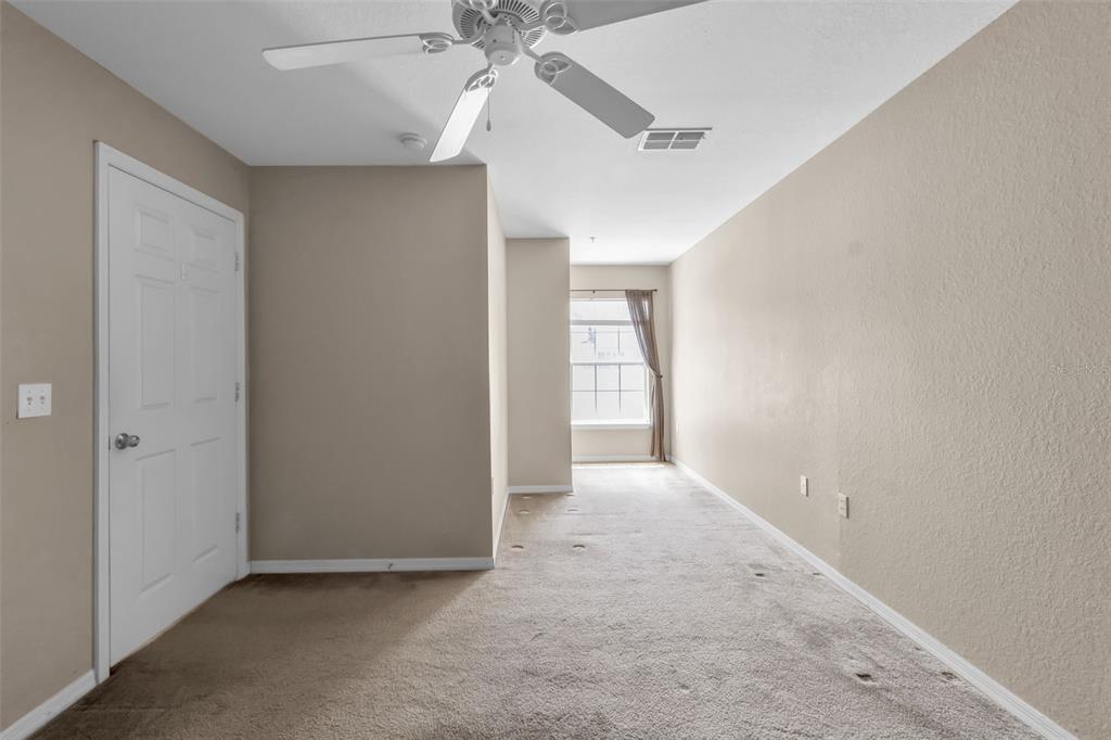 5541 Rosehill Road, Unit 202 Sarasota, FL 34233 - Photo 37 of 47