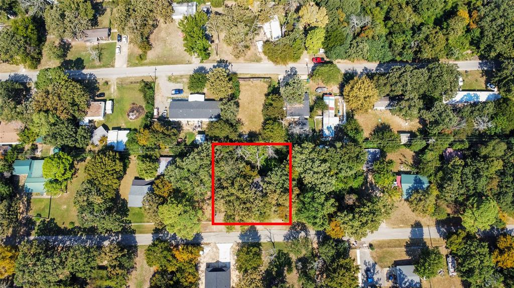 709 Cedarcrest Drive Tool, TX 75143 - Photo 2 of 15 an aerial view of multiple house