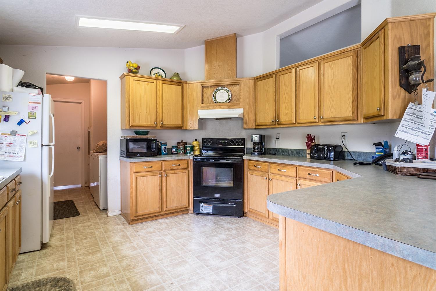 11330 Blackwell Road Central Point, OR 97502 - Photo 16 of 27 Additional Photo