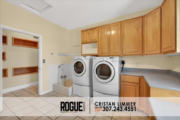 $1,100,000 | 4210 Otter, Casper, WY 82604