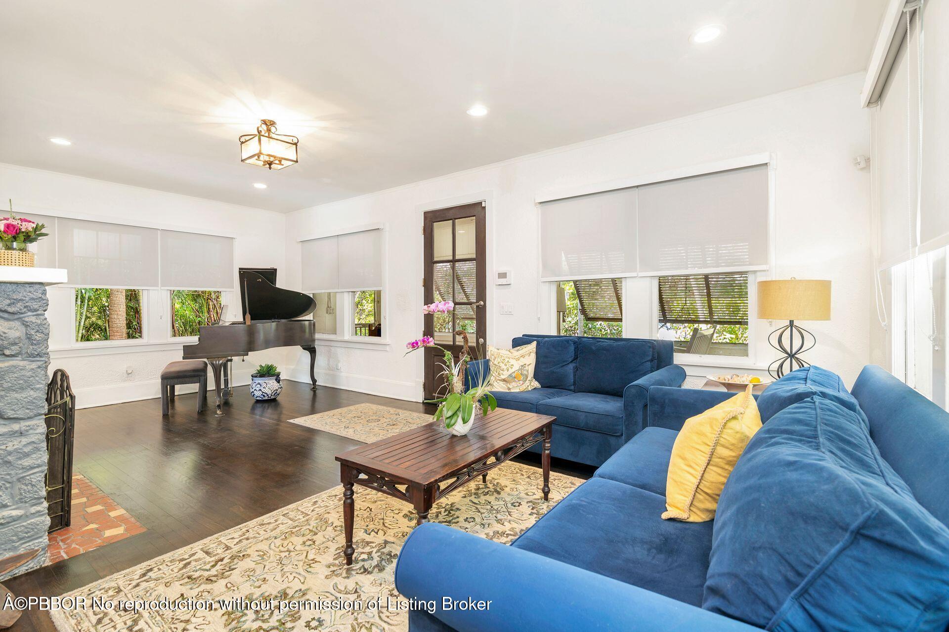 4112 Washington Road West Palm Beach, FL 33405 - Photo 6 of 41 a living room with furniture and wooden floor