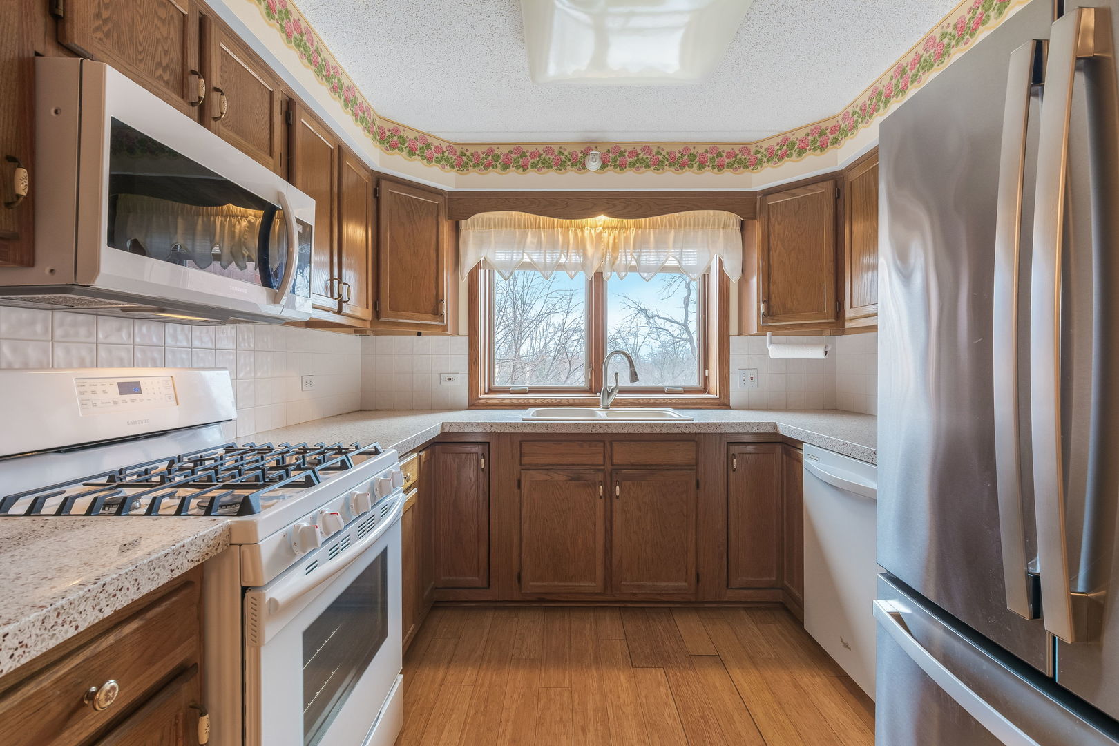 1600 East Thacker Street, Unit 513 Des Plaines, IL 60016 - Photo 3 of 20