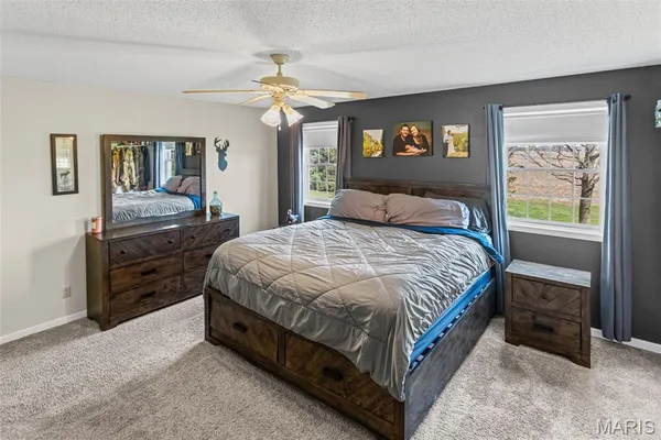 $369,500 | 124 Evergreen Court, Brighton, IL 62012