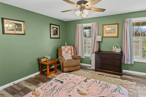 $369,500 | 124 Evergreen Court, Brighton, IL 62012