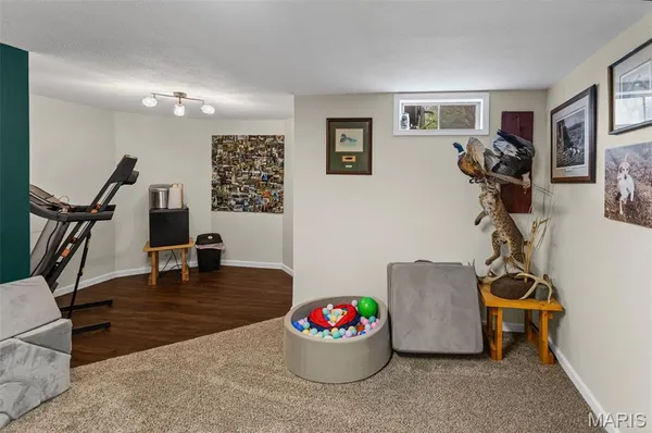 $369,500 | 124 Evergreen Court, Brighton, IL 62012