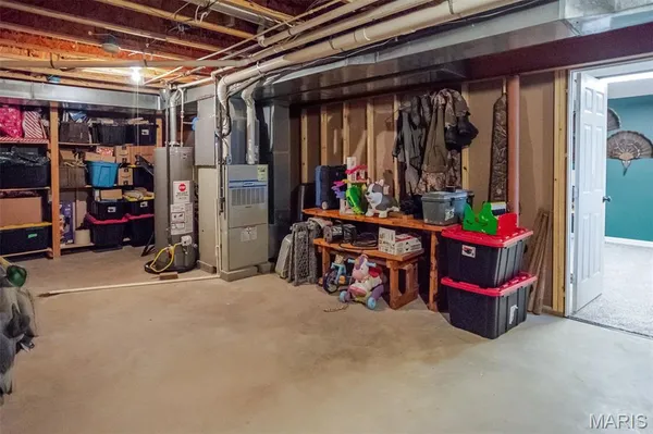 $369,500 | 124 Evergreen Court, Brighton, IL 62012