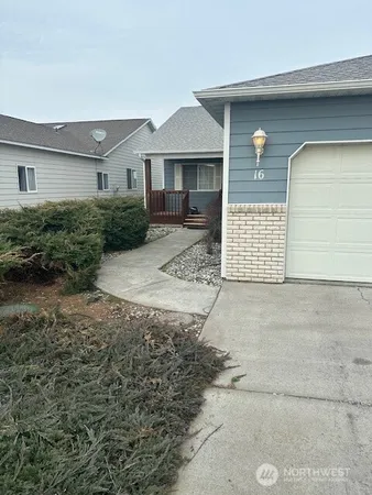 $350,000 | 1300 West Marina Drive, Unit 16, Moses Lake, WA 98837