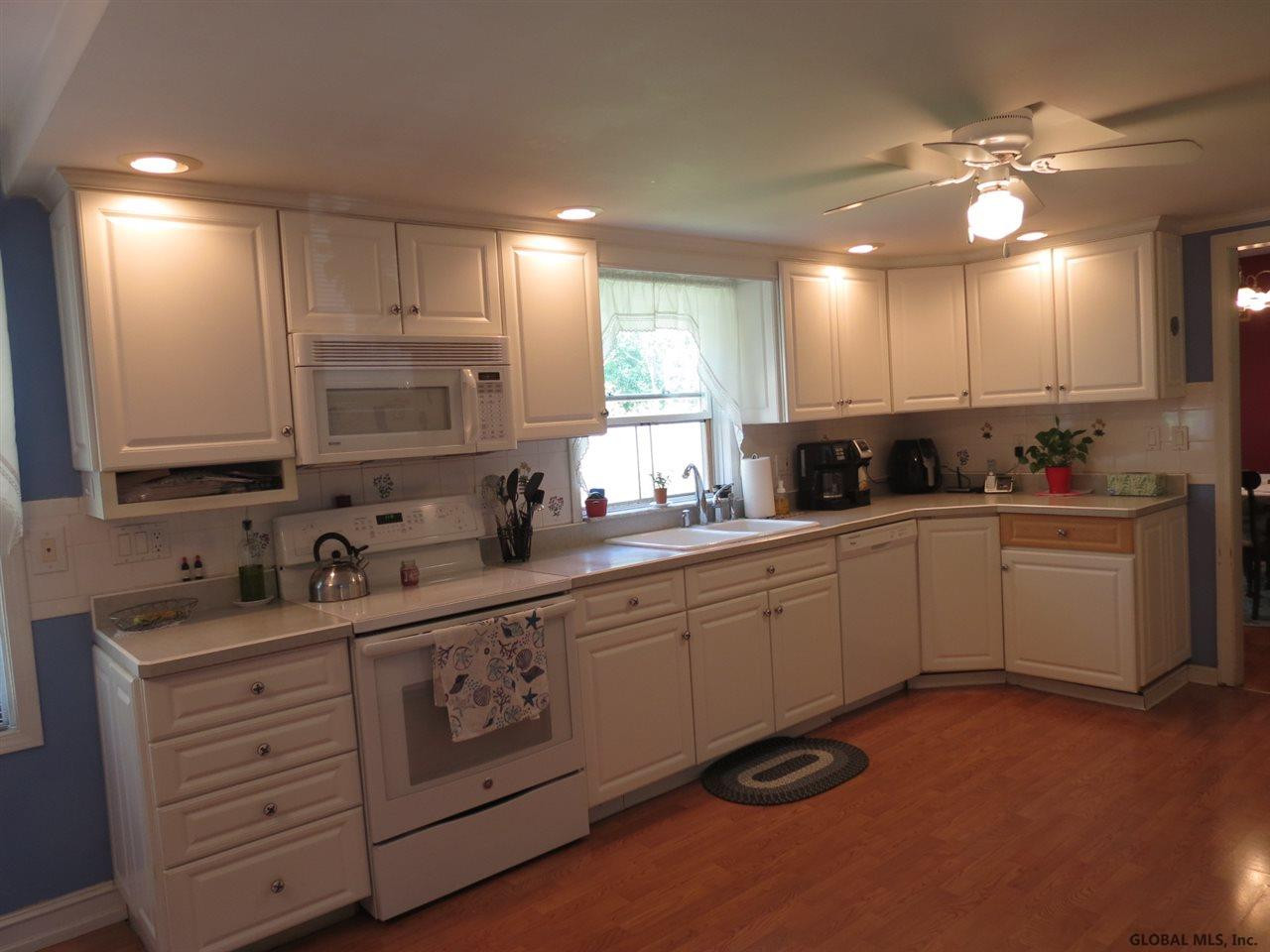 925 Randall Road Niskayuna, NY 12309 - Photo 40 of 57 Photo 40