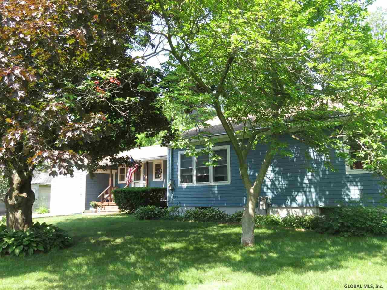 925 Randall Road Niskayuna, NY 12309 - Photo 8 of 57 Photo 8