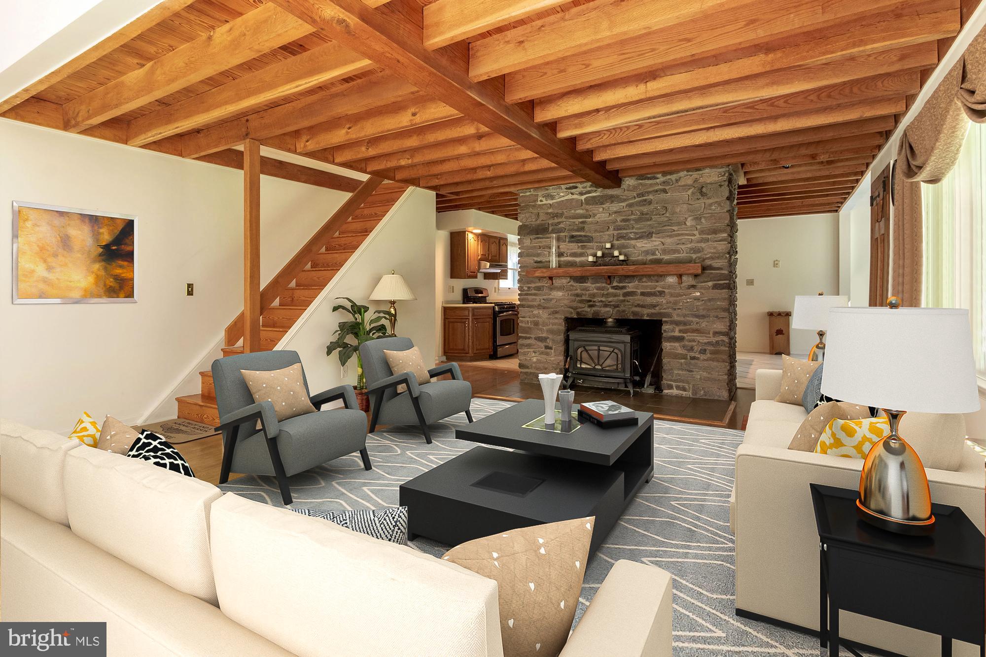 1409 Pleasant View Road Coopersburg, PA 18036 - Photo 9 of 50 Living Room