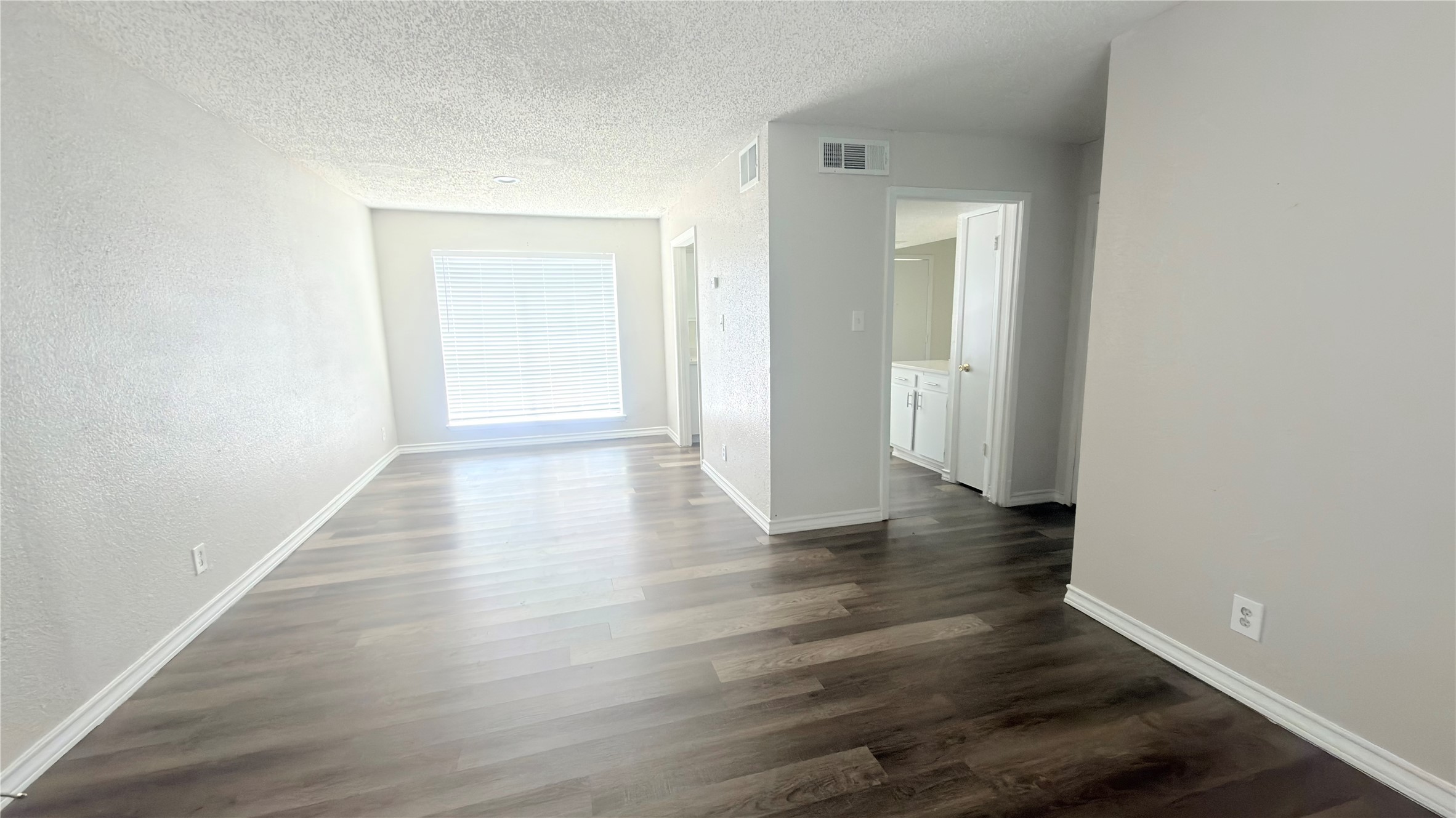 6200 West Tidwell Road, Unit 1201 Houston, TX 77092 - Photo 4 of 17 Gallery Image 4