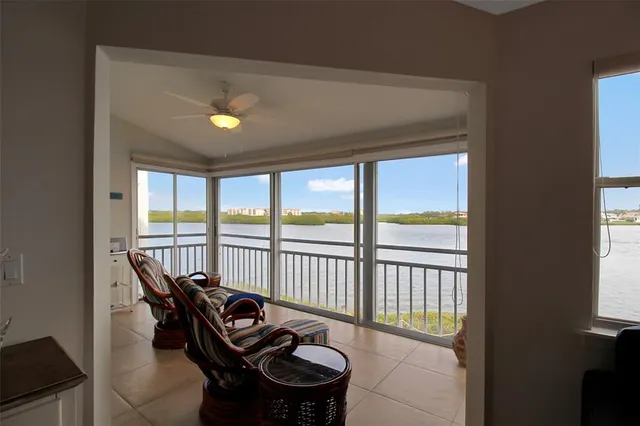 $5,000 | 1391 Siesta Bayside Drive, Unit 1391B, Sarasota, FL 34242