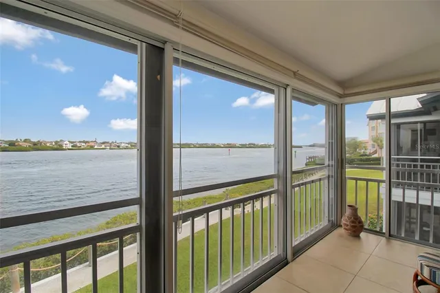 $5,000 | 1391 Siesta Bayside Drive, Unit 1391B, Sarasota, FL 34242