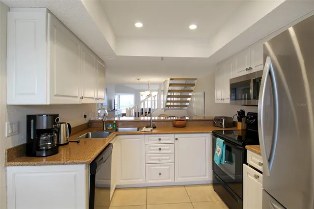 $5,000 | 1391 Siesta Bayside Drive, Unit 1391B, Sarasota, FL 34242