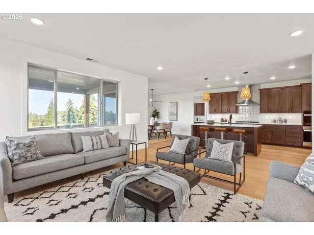 $899,924 | 3245 Butte Drive, Forest Grove, OR 97116