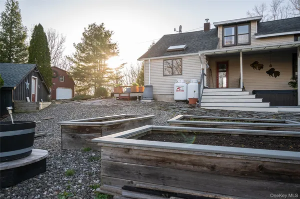$515,000 | 362 Onion Avenue, New Hampton, NY 10958