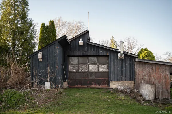 $515,000 | 362 Onion Avenue, New Hampton, NY 10958