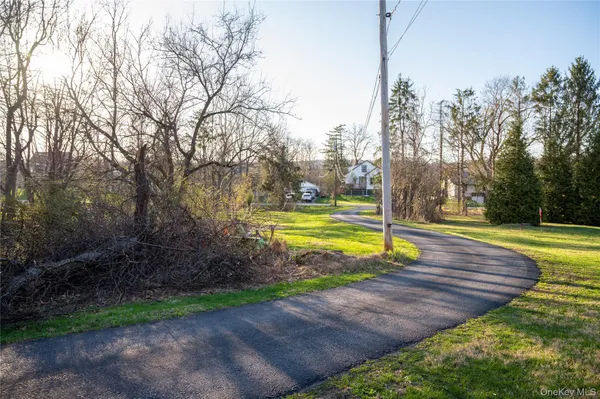 $515,000 | 362 Onion Avenue, New Hampton, NY 10958