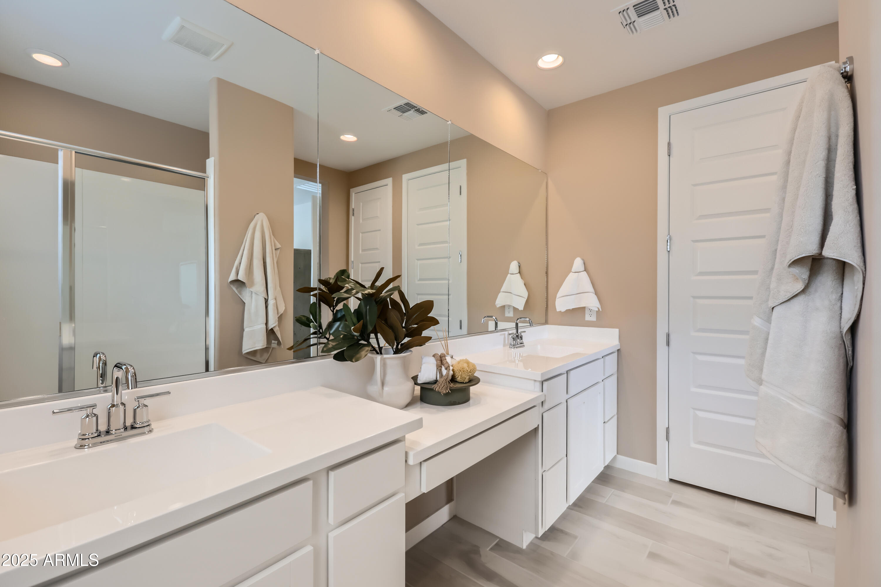 23306 West Chipman Road Buckeye, AZ 85326 - Photo 10 of 26 Owner's Bath