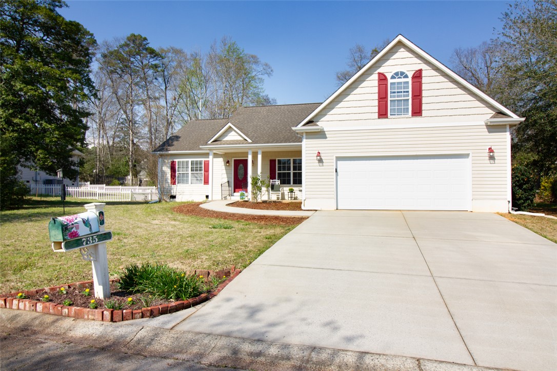 735 Britton Street Anderson, SC 29621 - Photo 4 of 49