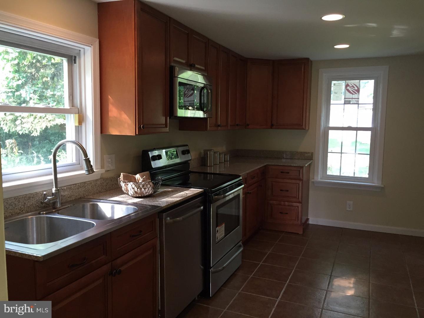 127 Wanner Road Reading, PA 19606 - Photo 8 of 16