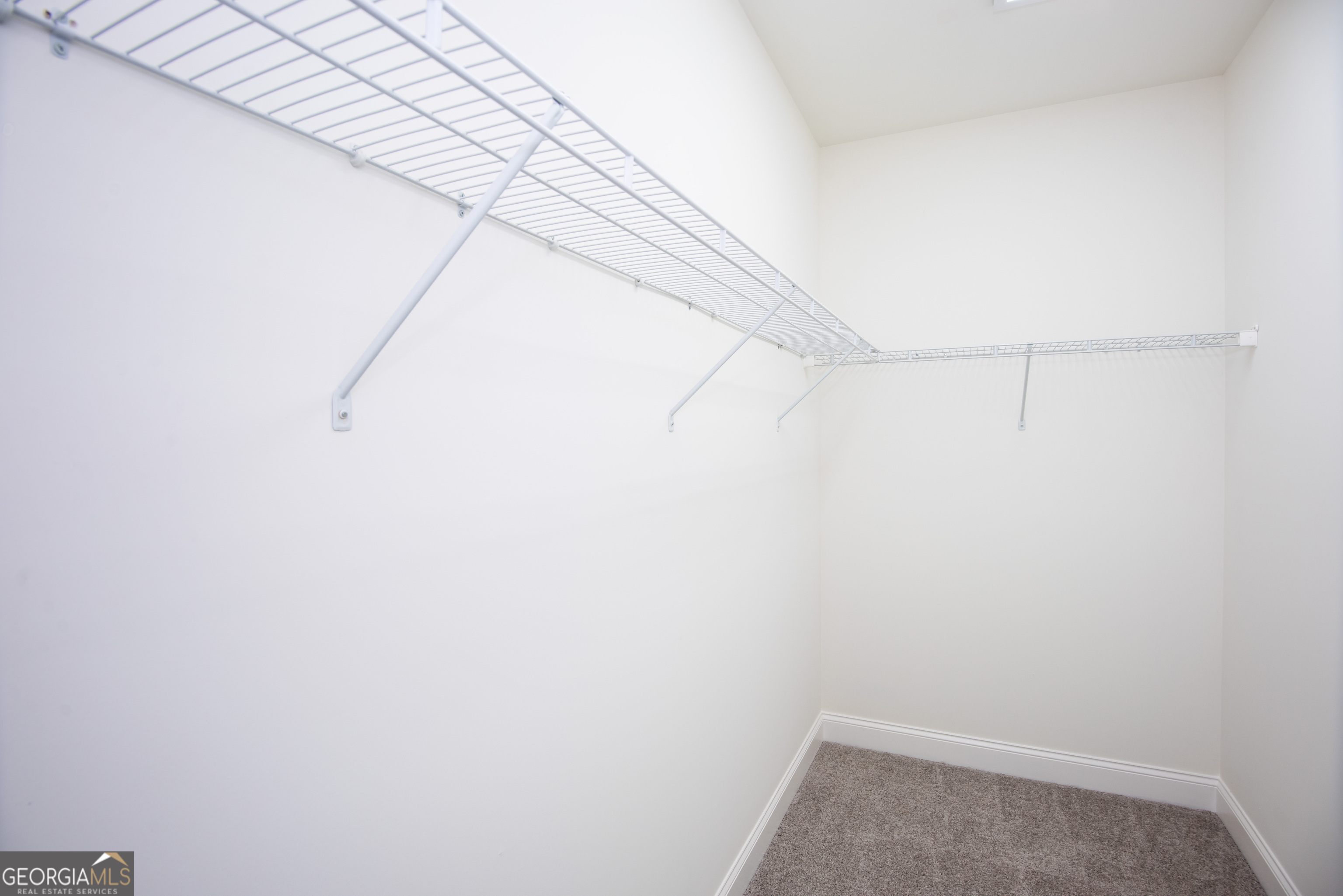 3342 Landings S Drive Southwest Atlanta, GA 30331 - Photo 23 of 34 a view of small space with empty racks on the wall