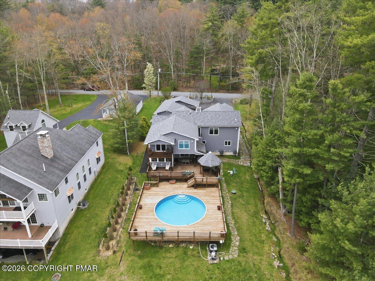 111 Spinnler Point Road Tafton, PA 18464 - Photo 16 of 148 142-137_dji_fly_20260422_135256_463_1776