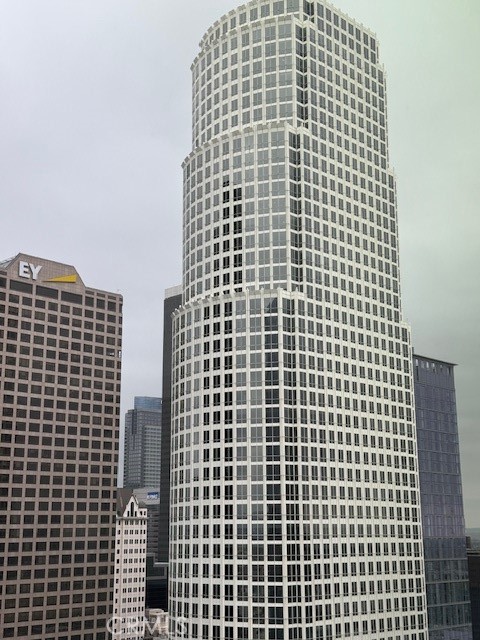 877 Francisco Street, Unit 3102 Los Angeles, CA 90017 - Photo 31 of 36 a view of a building