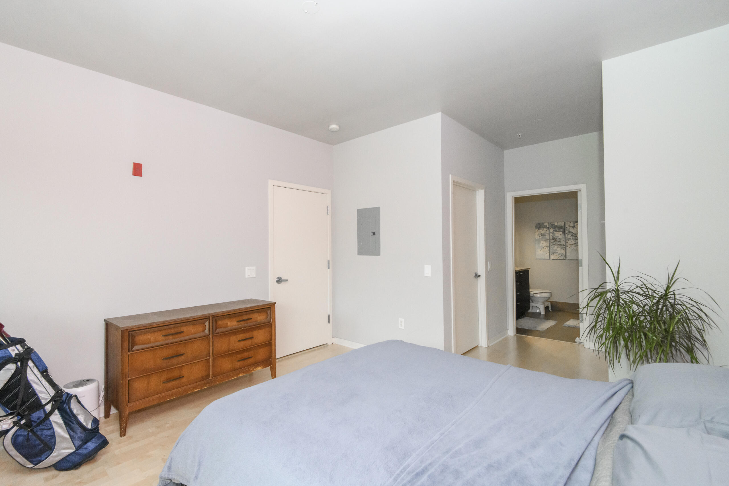 1902 North Commerce Street, Unit 308 Milwaukee, WI 53212 - Photo 12 of 31 Primary Bedroom w/2 Closets