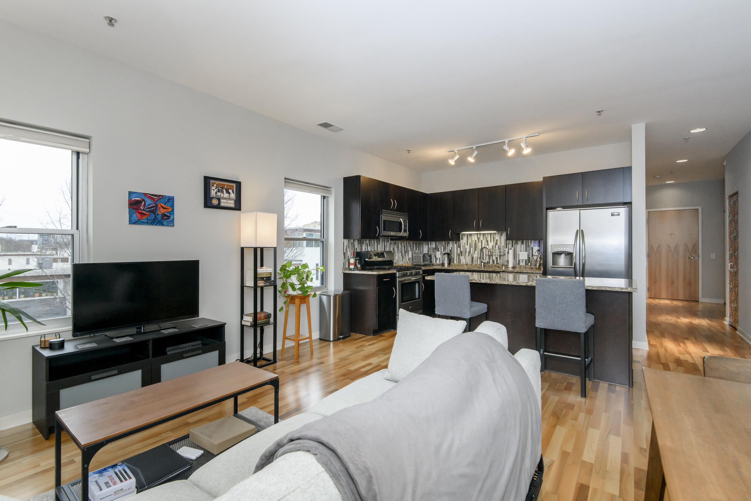 1902 North Commerce Street, Unit 308 Milwaukee, WI 53212 - Photo 9 of 31 Open Concept Living