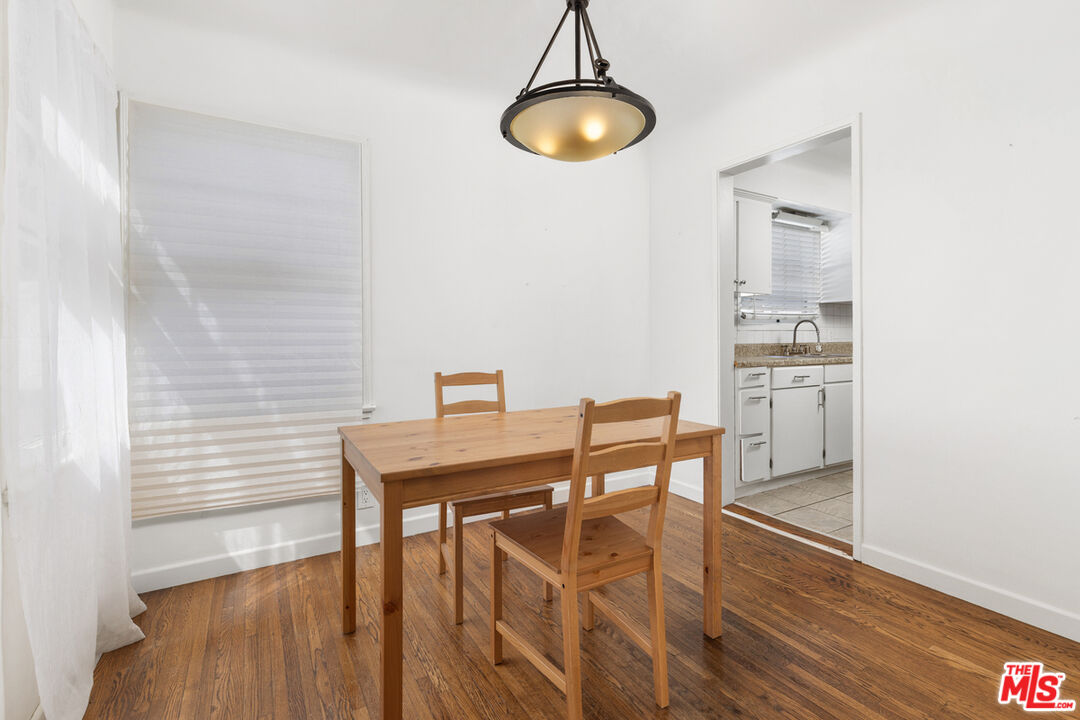425 West Riverside Drive Burbank, CA 91506 - Photo 7 of 20