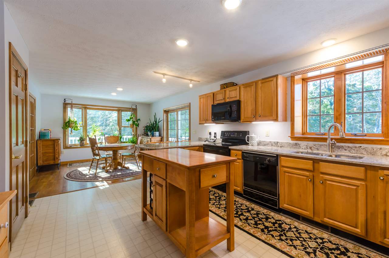 92 Federal Hill Road, Unit 51372 Hollis, NH 03049 - Photo 5 of 40