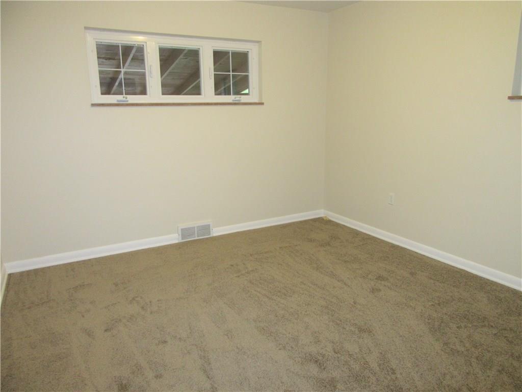 1235 Cascade Road Monaca, PA 15061 - Photo 8 of 23 Gallery Image 8
