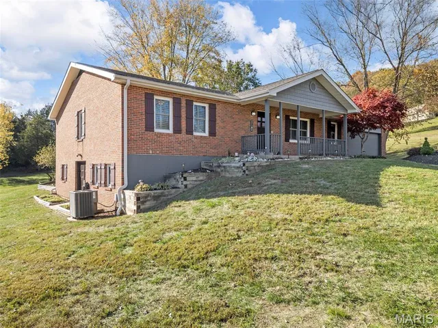 $485,000 | 4095 Montgomery Lane, Wildwood, MO 63069