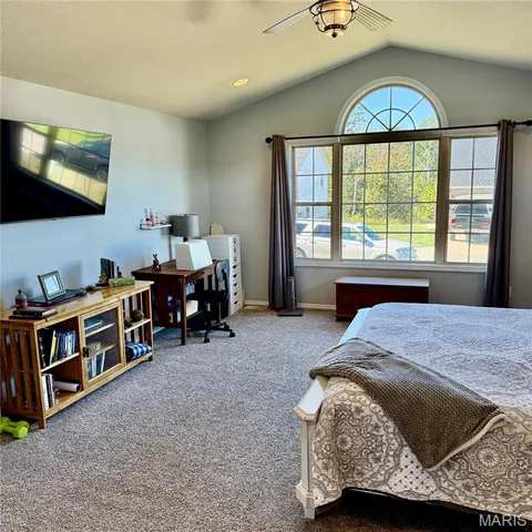 $460,000 | 109 Paradise Street, Waynesville, MO 65583