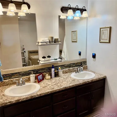 $460,000 | 109 Paradise Street, Waynesville, MO 65583