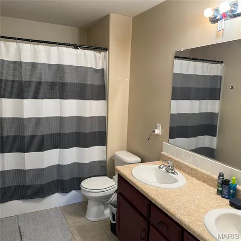 $460,000 | 109 Paradise Street, Waynesville, MO 65583