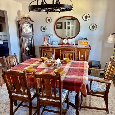 $460,000 | 109 Paradise Street, Waynesville, MO 65583