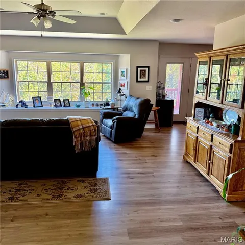 $460,000 | 109 Paradise Street, Waynesville, MO 65583