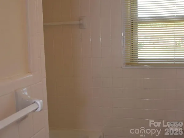 $1,625 | 1812 Cameron Road, Lincolnton, NC 28092