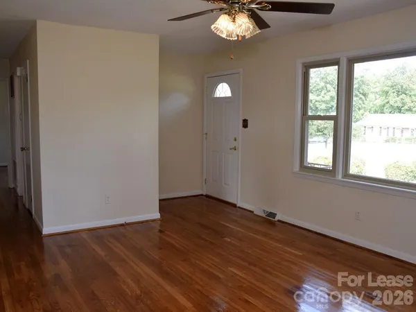 $1,625 | 1812 Cameron Road, Lincolnton, NC 28092