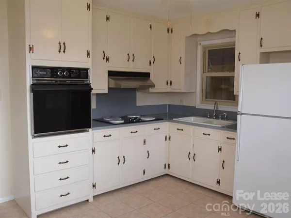 $1,625 | 1812 Cameron Road, Lincolnton, NC 28092