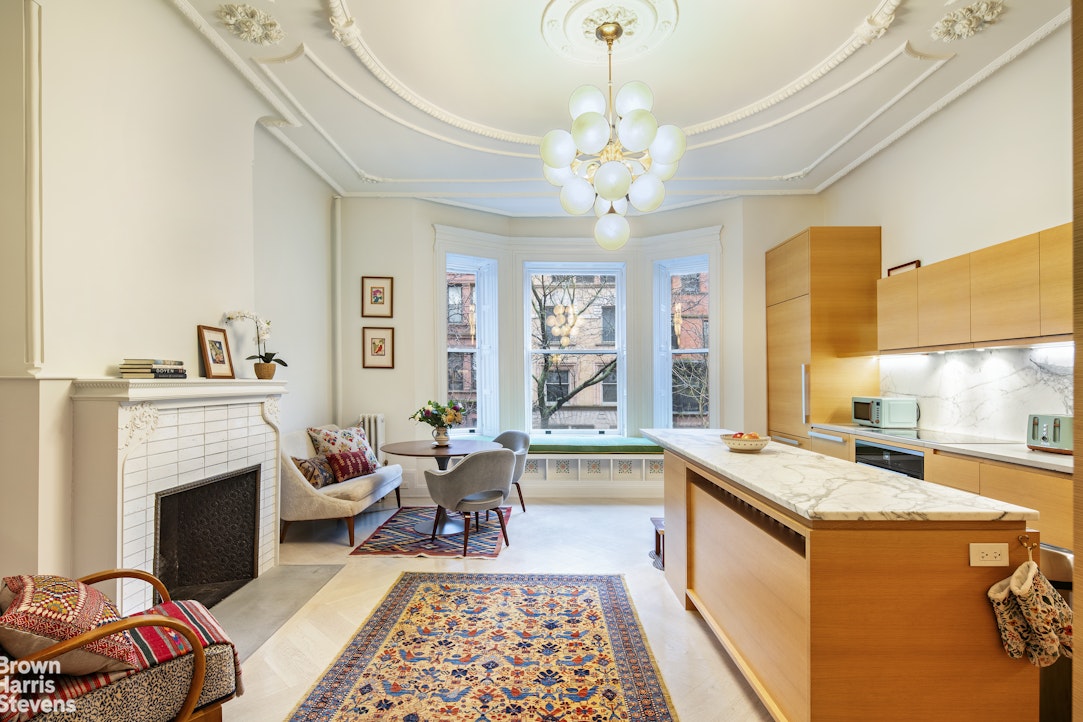 25 West 71st St Unit 2/3  