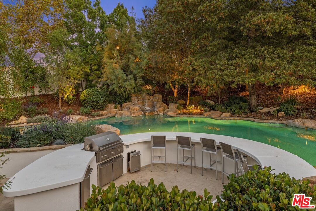 25300 Prado De Ambar Calabasas, CA 91302 - Photo 35 of 41