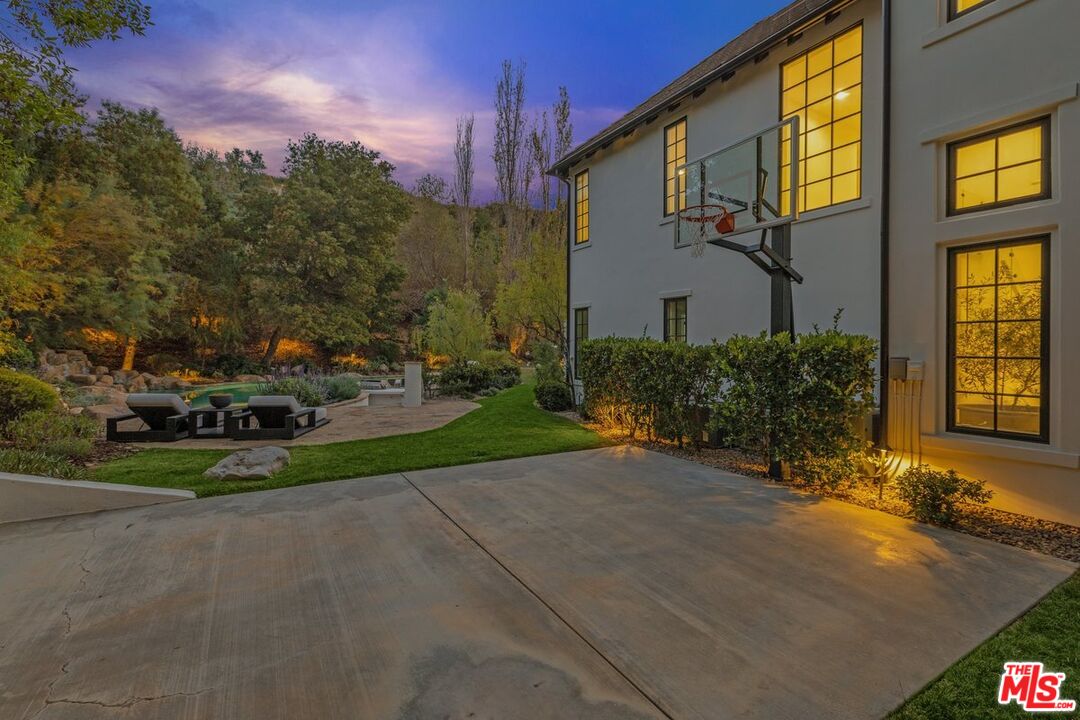 25300 Prado De Ambar Calabasas, CA 91302 - Photo 37 of 41