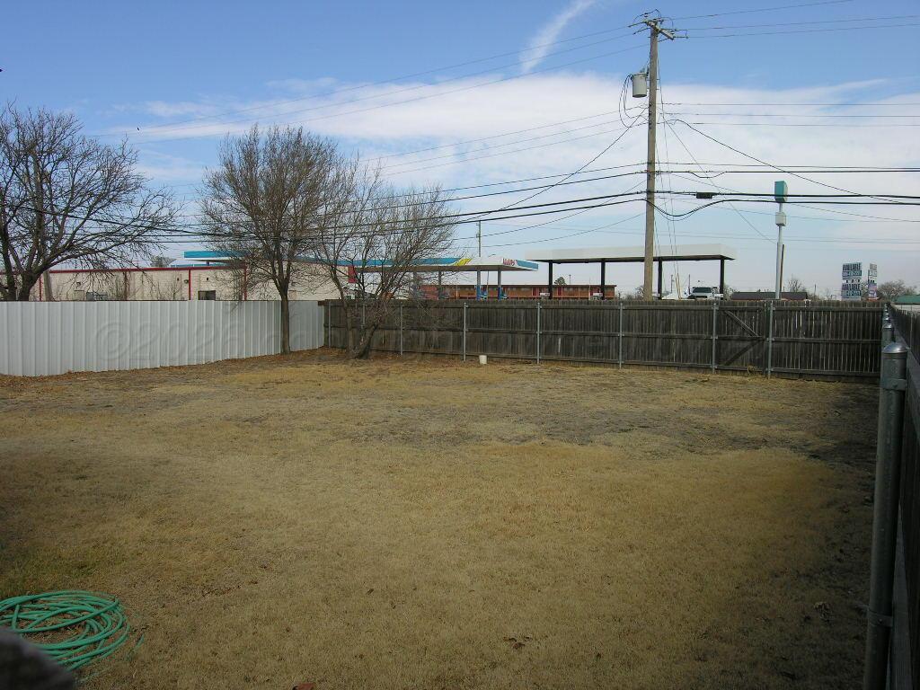 289 Overland Trail Fritch, TX 79036 - Photo 23 of 27 26-Backyard