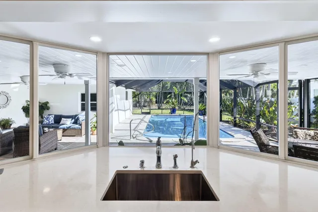 $1,498,000 | 198 Golfview Drive, Tequesta, FL 33469