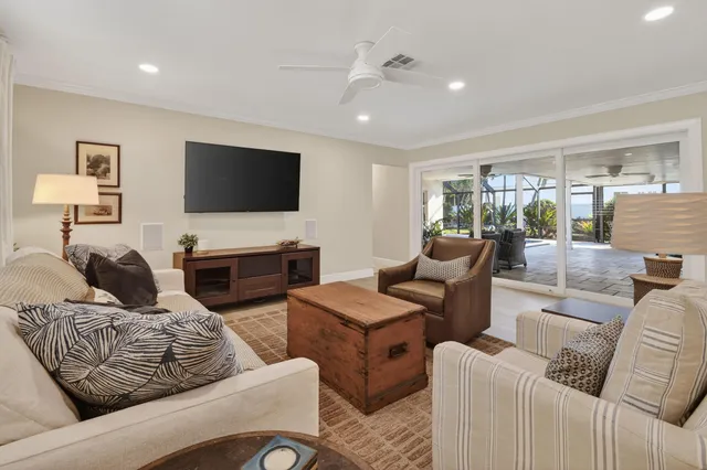 $1,498,000 | 198 Golfview Drive, Tequesta, FL 33469