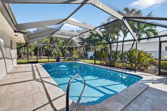 $1,498,000 | 198 Golfview Drive, Tequesta, FL 33469