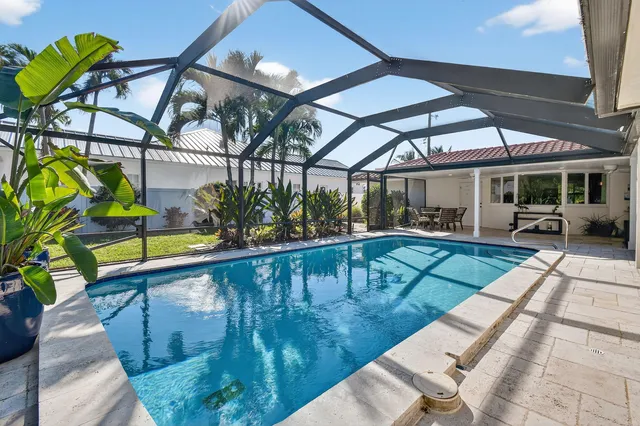 $1,498,000 | 198 Golfview Drive, Tequesta, FL 33469